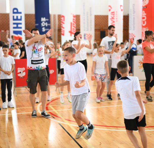 Razigrano i veselo na Telemach Danu sporta u OŠ Meterize