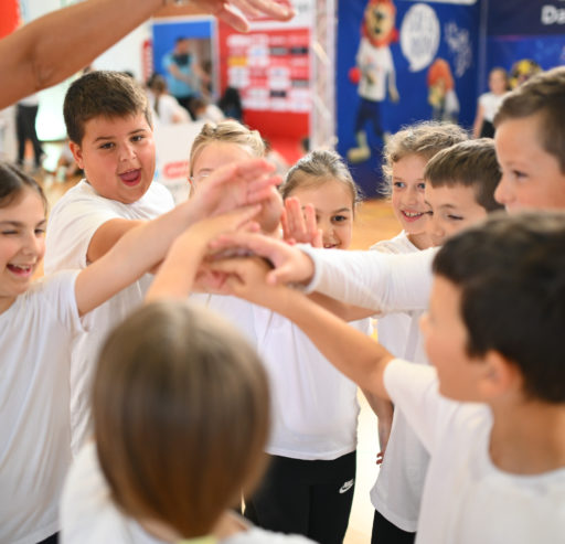 Razigrano i veselo na Telemach Danu sporta u OŠ Meterize