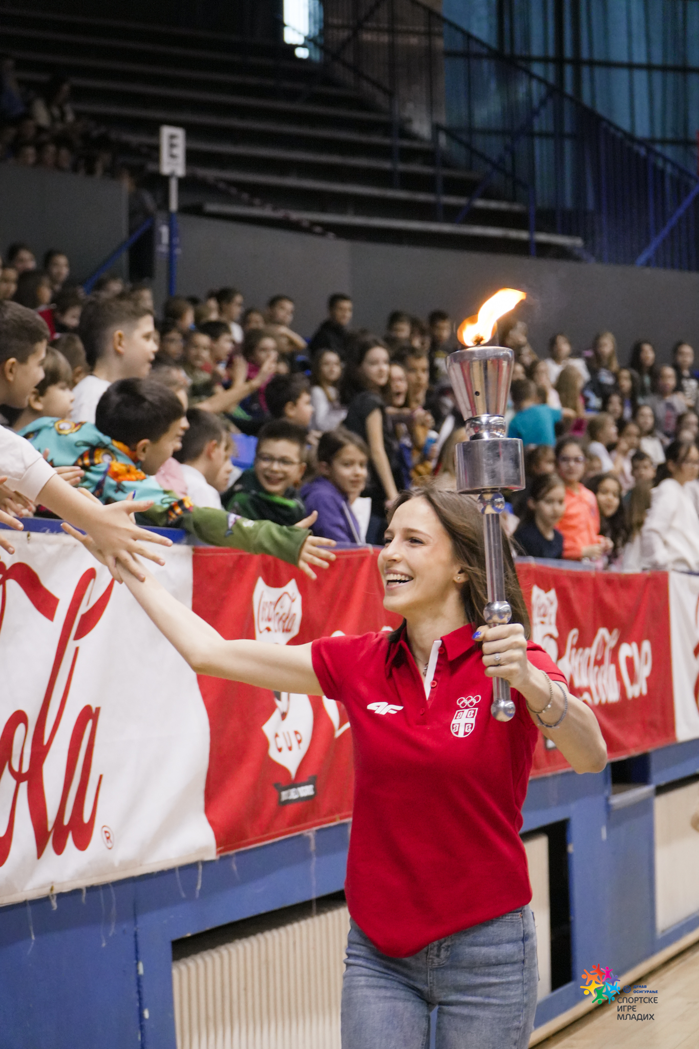 NOVI BEOGRAD OBASJAN PLAMENOM PRIJATELJSTVA SPORTSKIH IGARA MLADIH