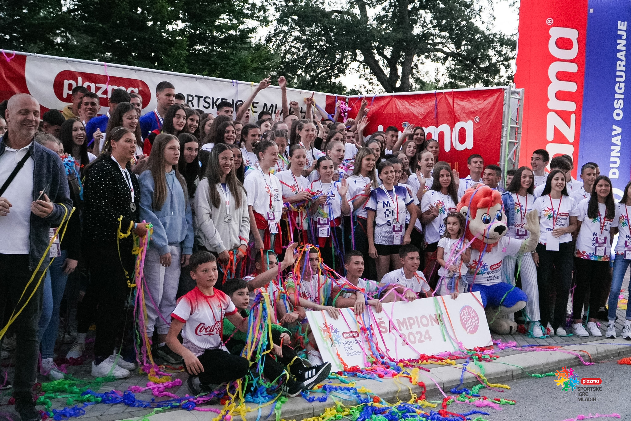 ODBOJKAŠICE IZ KRAGUJEVCA I ODBOJKAŠI IZ POŽAREVCA POBEDNICI DRŽAVNOG FINALA